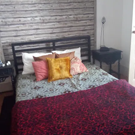Mother's Hause